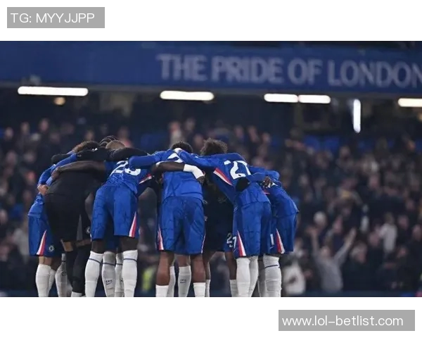 中超赛场惊现冷门切尔西大胜阿森纳引发全场热议与欢呼