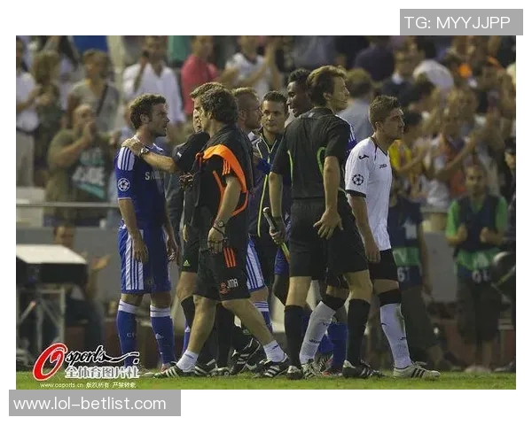 欧冠激战波尔图逆转莱比锡争议判罚引发全场沸腾