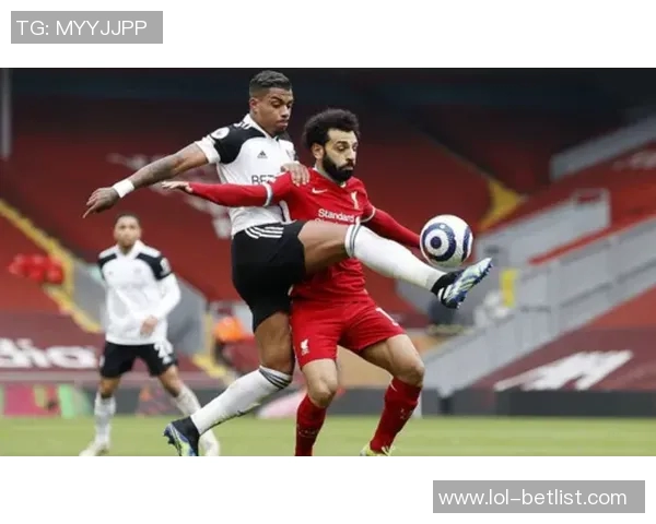 中超激战利物浦与莱比锡平局红牌事件引发全场热议与争议 中超激战利物浦与莱比锡平局红牌事件引发全场热议与争议