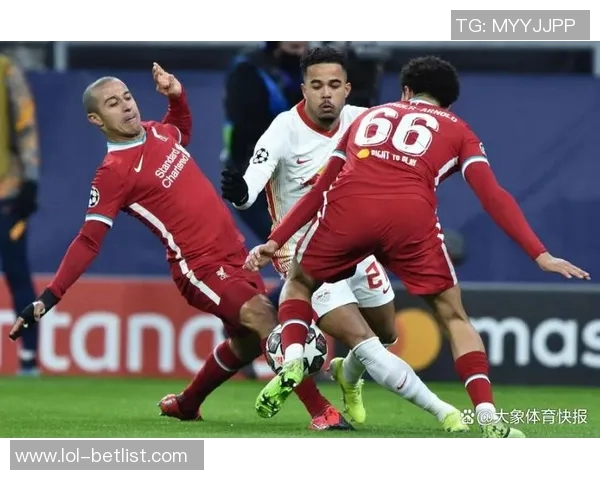 热刺在国王杯中以3-0战胜利物浦补时进球引发争议判罚全场沸腾