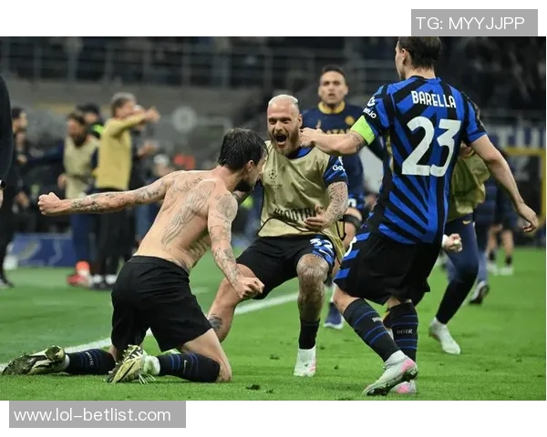 欧联杯精彩对决国米逆转曼联红牌争议引发全场热议