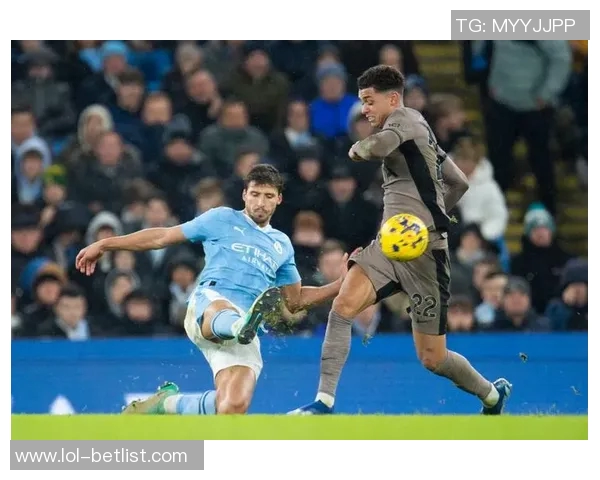 英超焦点战曼城与那不勒斯战平乌龙球引发全场热议 英超焦点战曼城与那不勒斯战平乌龙球引发全场热议