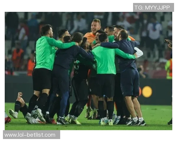 足总杯经典对决国米逆转AC米兰乌龙球成比赛转折点解析