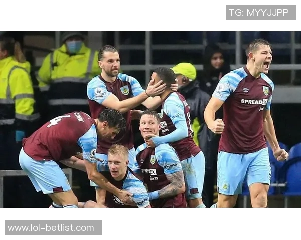 足总杯精彩对决波尔图大胜热刺神扑与十大进球点燃全场激情 足总杯精彩对决波尔图大胜热刺神扑与十大进球点燃全场激情